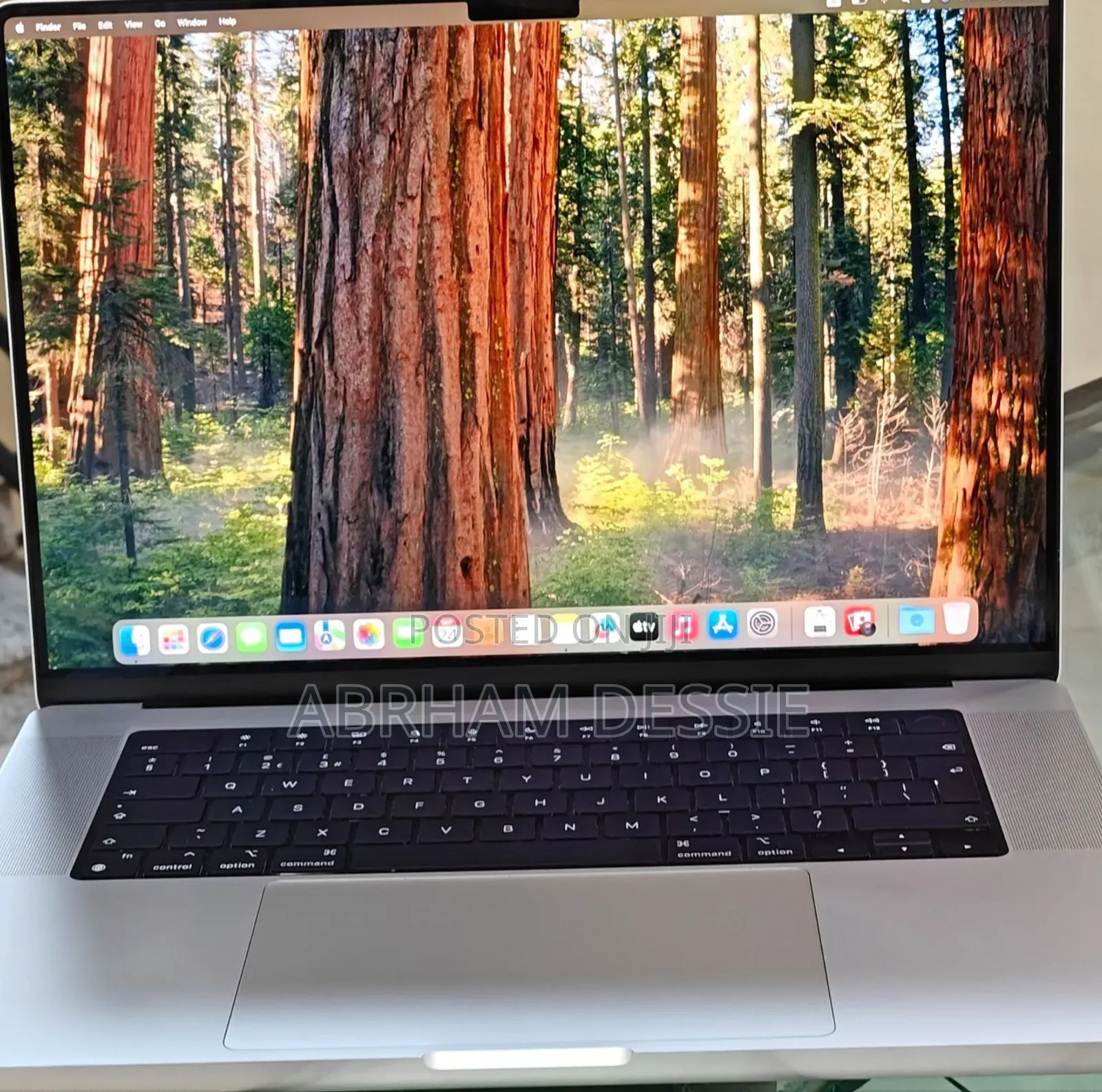 New Laptop Apple MacBook Pro M1 16GB Apple M1 SSD 1T