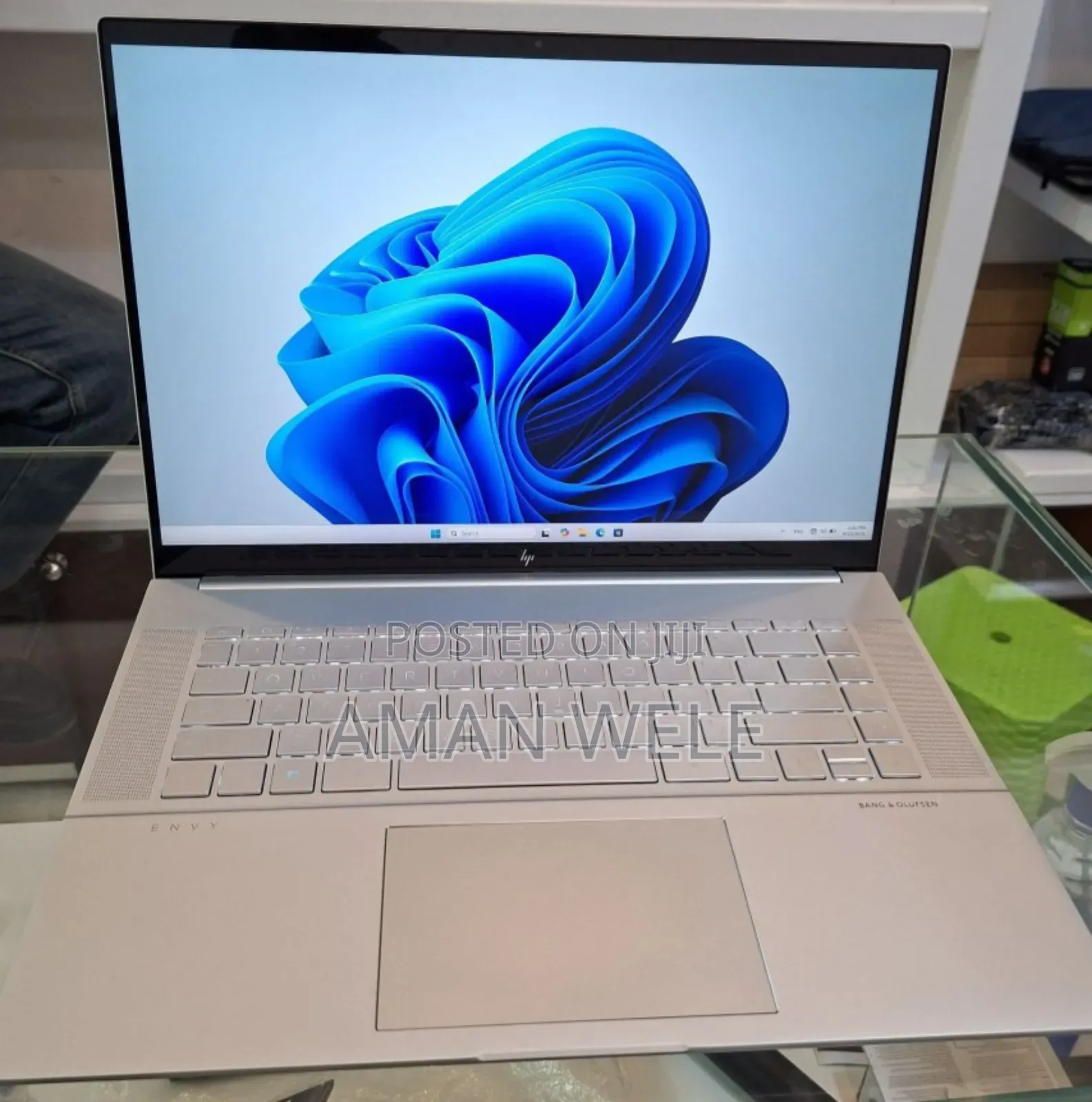 New Laptop HP Envy 13 16GB Intel Core I9 SSD 1T