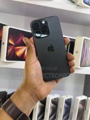 Photo - Apple iPhone 16 Pro 256 GB Black