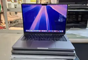 New Laptop Apple MacBook Pro M1 16GB Apple M1 Pro SSD 1T