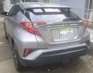 Toyota C-HR 2017 Silver