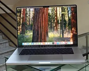New Laptop Apple MacBook Pro M1 16GB Apple M1 Pro SSD 1T