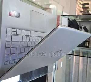 New Laptop HP Stream Notebook 8GB AMD Ryzen 5 SSD 512GB