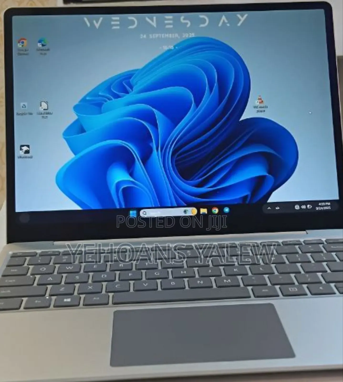 New Laptop Microsoft Surface 8GB Intel Core i5 SSD 128GB