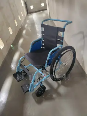 Wheelchair奇蹟brand New Belted Have Duty Wheelchair彌撒wheelchair