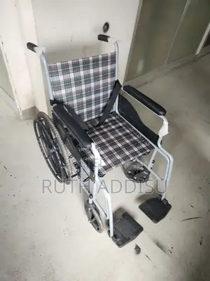 Wheelchair夷狄wheelchair Folded Medical Heavy Duty Wheelchair