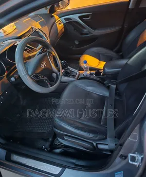 Hyundai Avante 2015 Silver