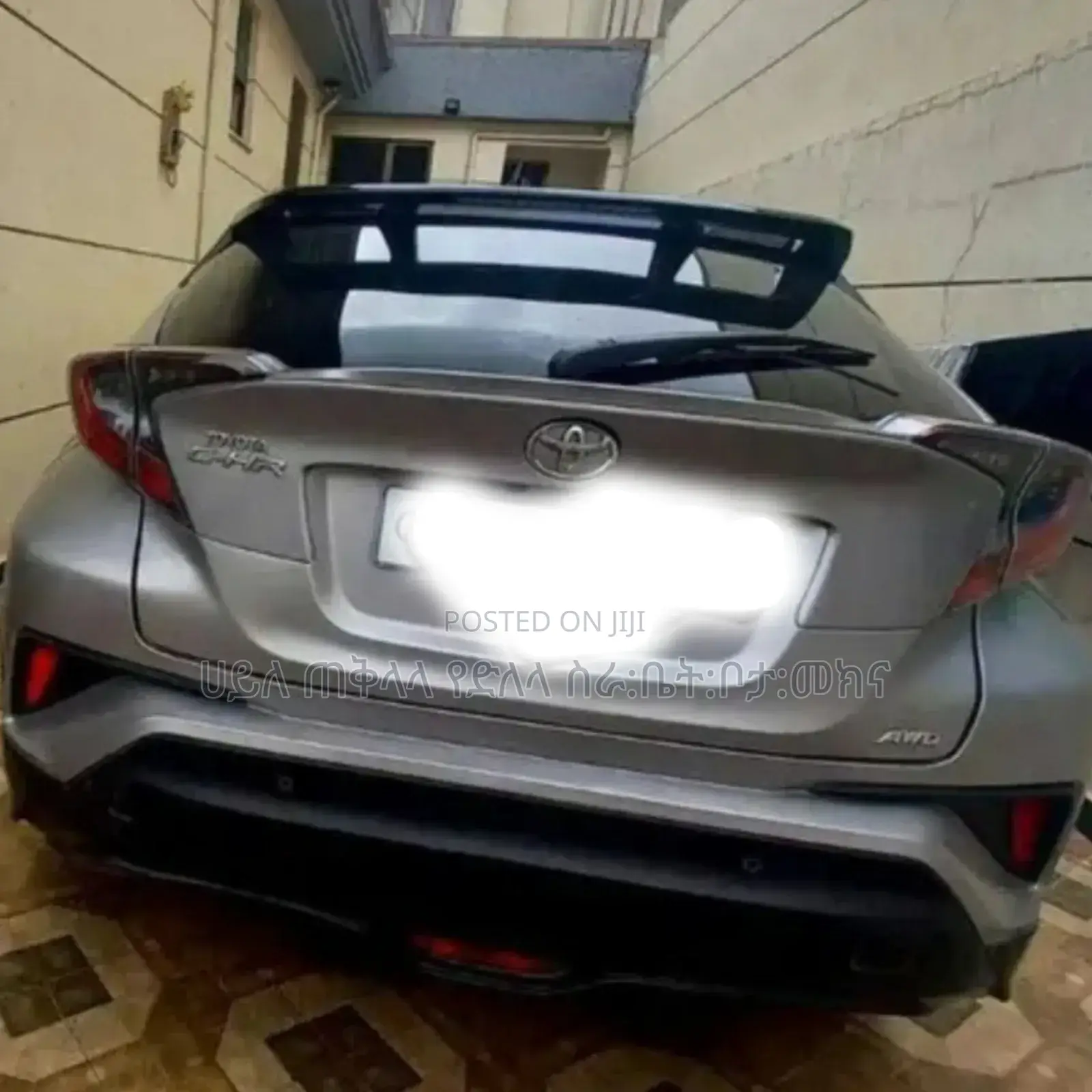 Toyota C-HR 2017 Pink