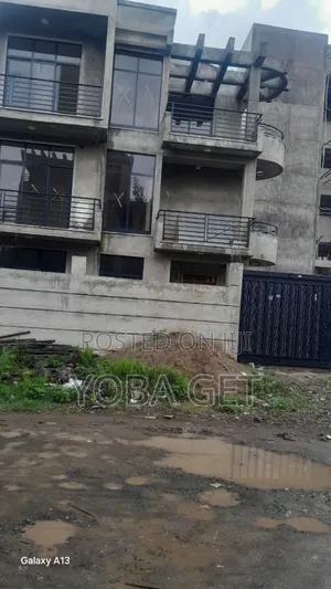 Photo - Furnished 9bdrm House in አስቸካይ የሚሸጥ ቤት, Akaky Kaliti for sale