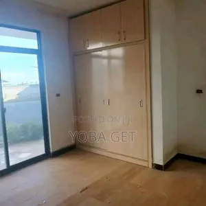 Furnished 9bdrm House in አስቸካይ የሚሸጥ ቤት, Akaky Kaliti for sale