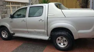 Toyota Hilux 2008 Silver