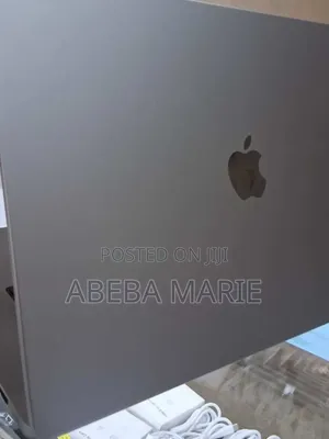 New Laptop Apple MacBook Pro M1 32GB Apple M1 Pro SSD 1T