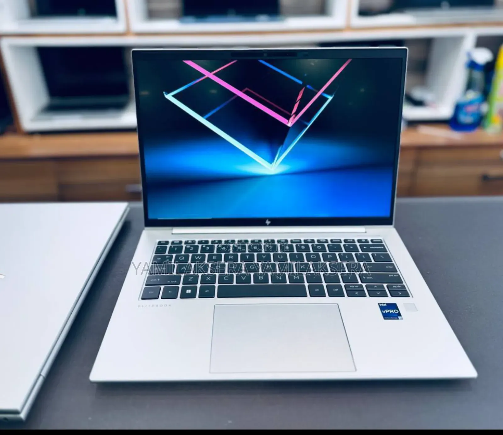 New Laptop HP EliteBook 840 10 16GB Intel Core i7 SSD 512GB