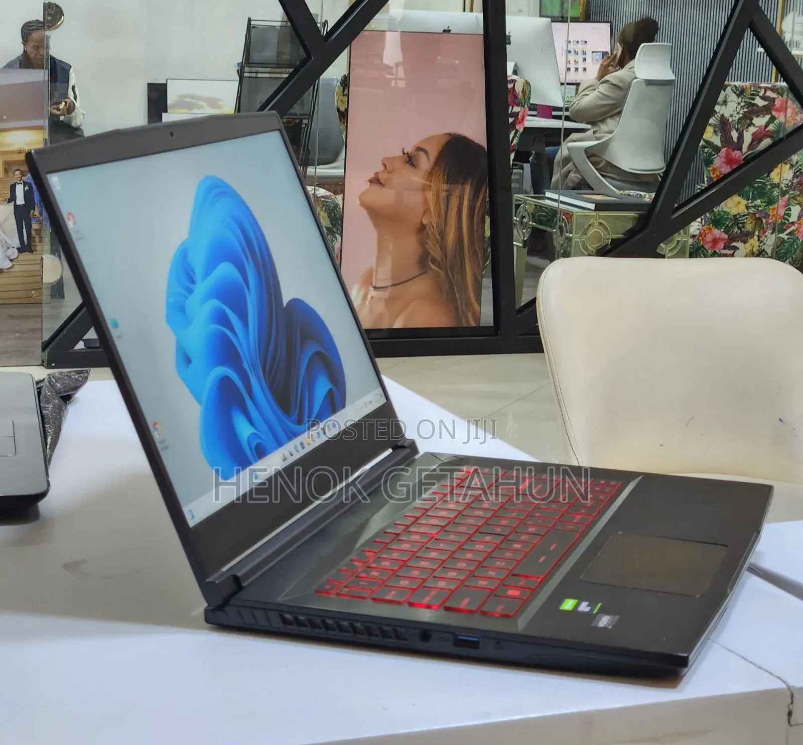 New Laptop MSI GF63 12GB Intel Core i5 SSD 512GB