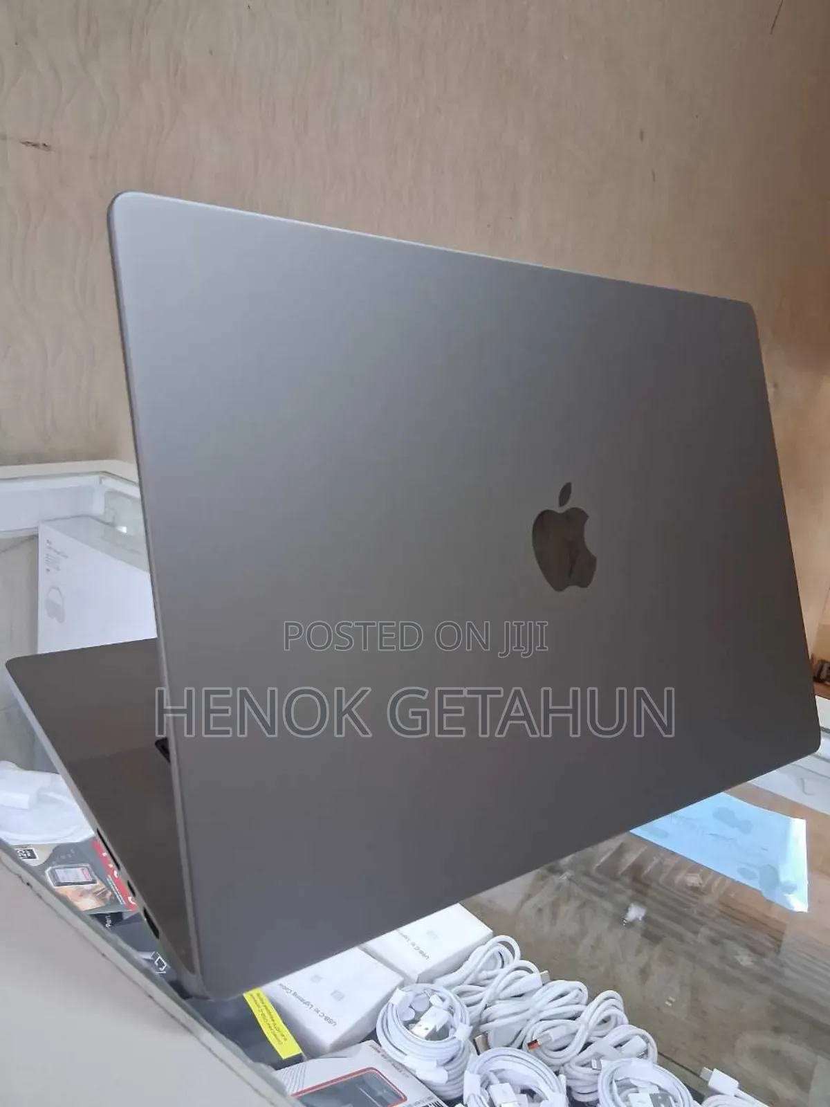 New Laptop Apple MacBook Pro M1 32GB Apple M1 SSD 1T