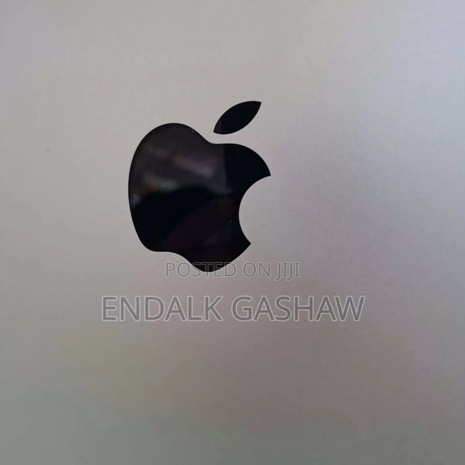 New Laptop Apple MacBook 32GB Apple M1 SSD 1T