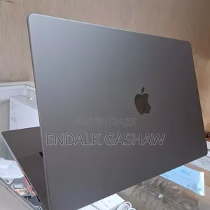 New Laptop Apple MacBook 32GB Apple M1 SSD 1T