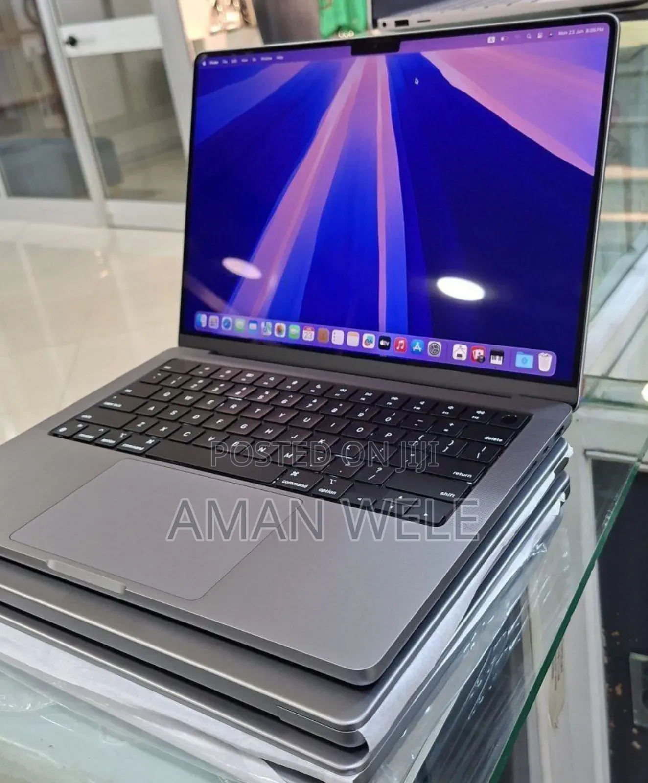 New Laptop Apple MacBook Pro M1 16GB Intel SSD 1T