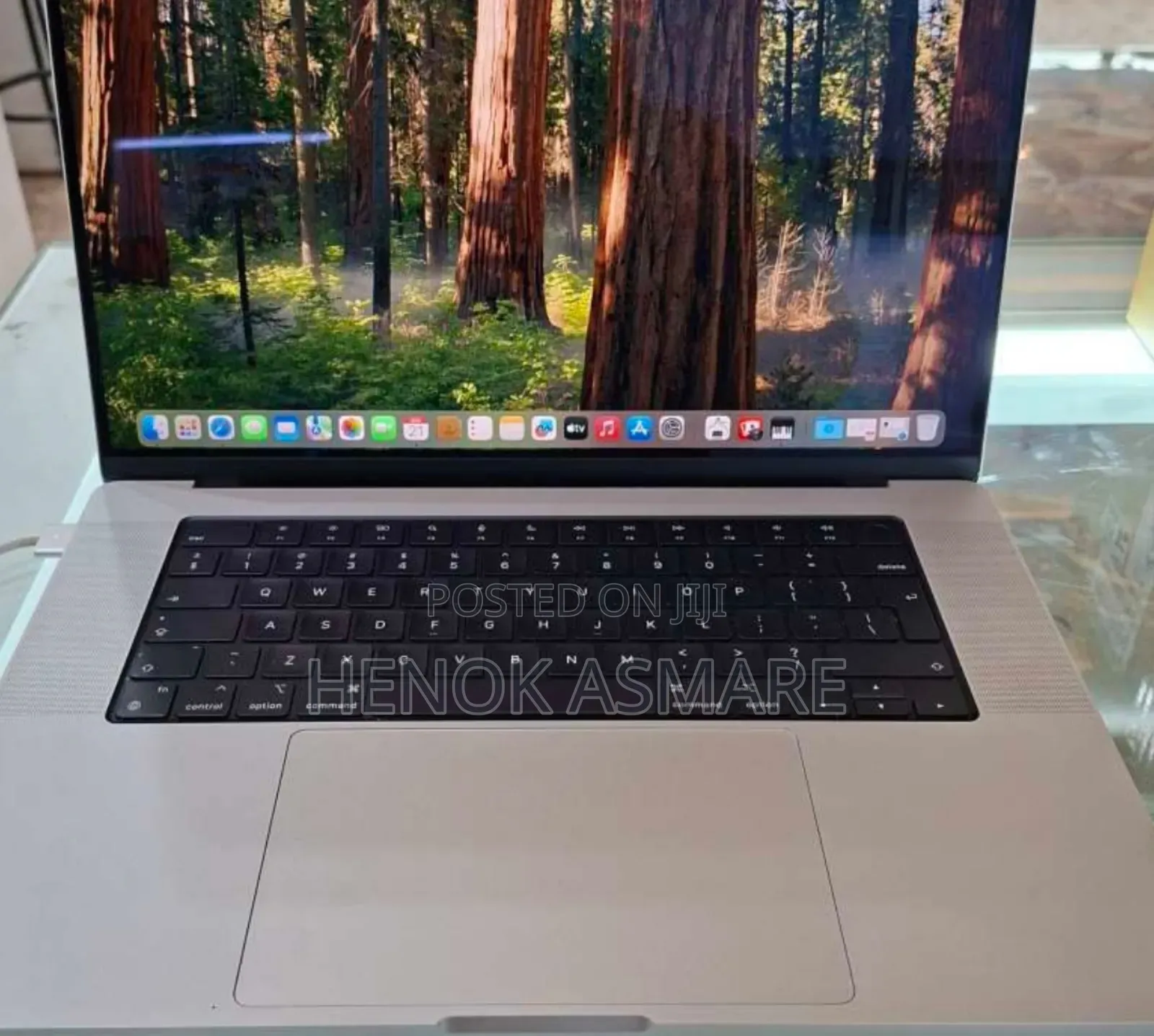 New Laptop Apple MacBook Pro 2019 32GB Apple M1 SSD 1T