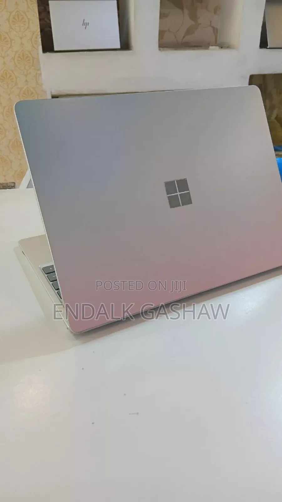 New Laptop Microsoft Surface 8GB Intel Core I5 SSD 256GB