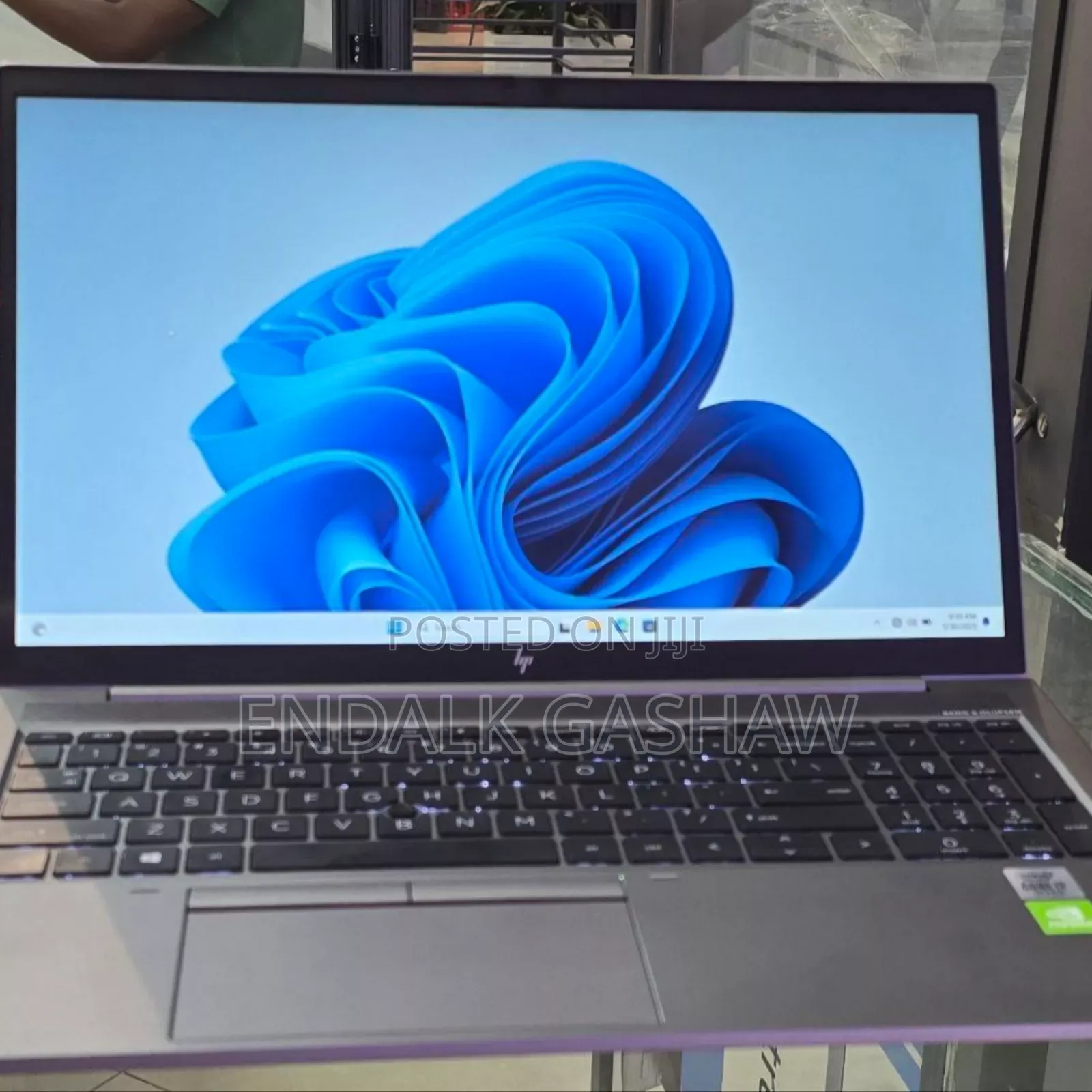 New Laptop HP Zbook Studio G7 16GB Intel Core I7 SSD 1T