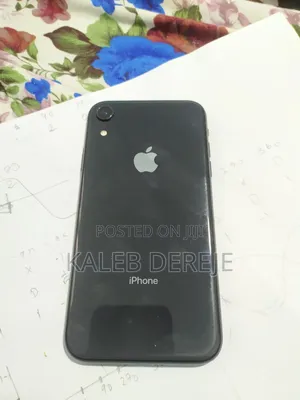 Apple XR 128 GB Black