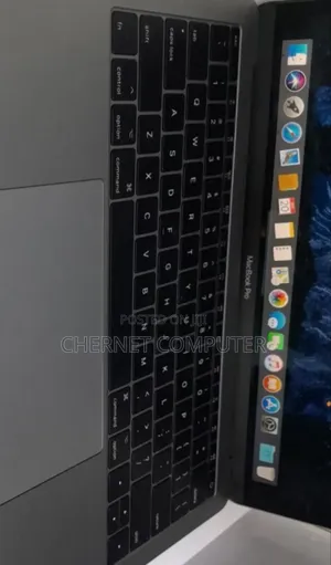 Photo - New Laptop Apple MacBook Pro 2017 8GB Intel Core I5 SSD 128GB