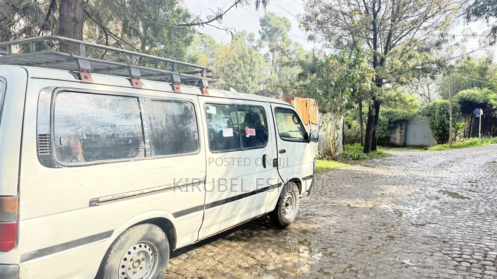 Toyota HiAce 1998 White