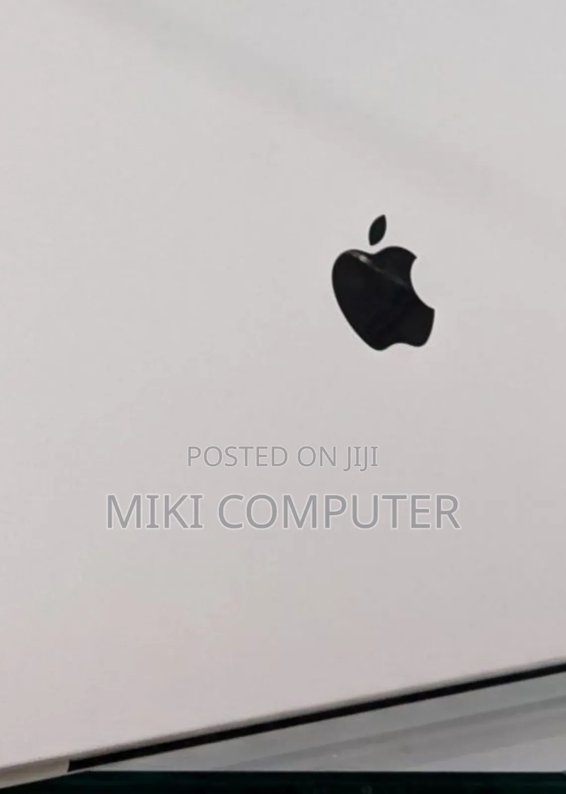 New Laptop Apple MacBook Air 2020 M1 8GB Intel SSD 256GB