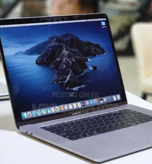 Photo - New Laptop Apple MacBook Pro 2019 16GB Intel Core I9 SSD 1T