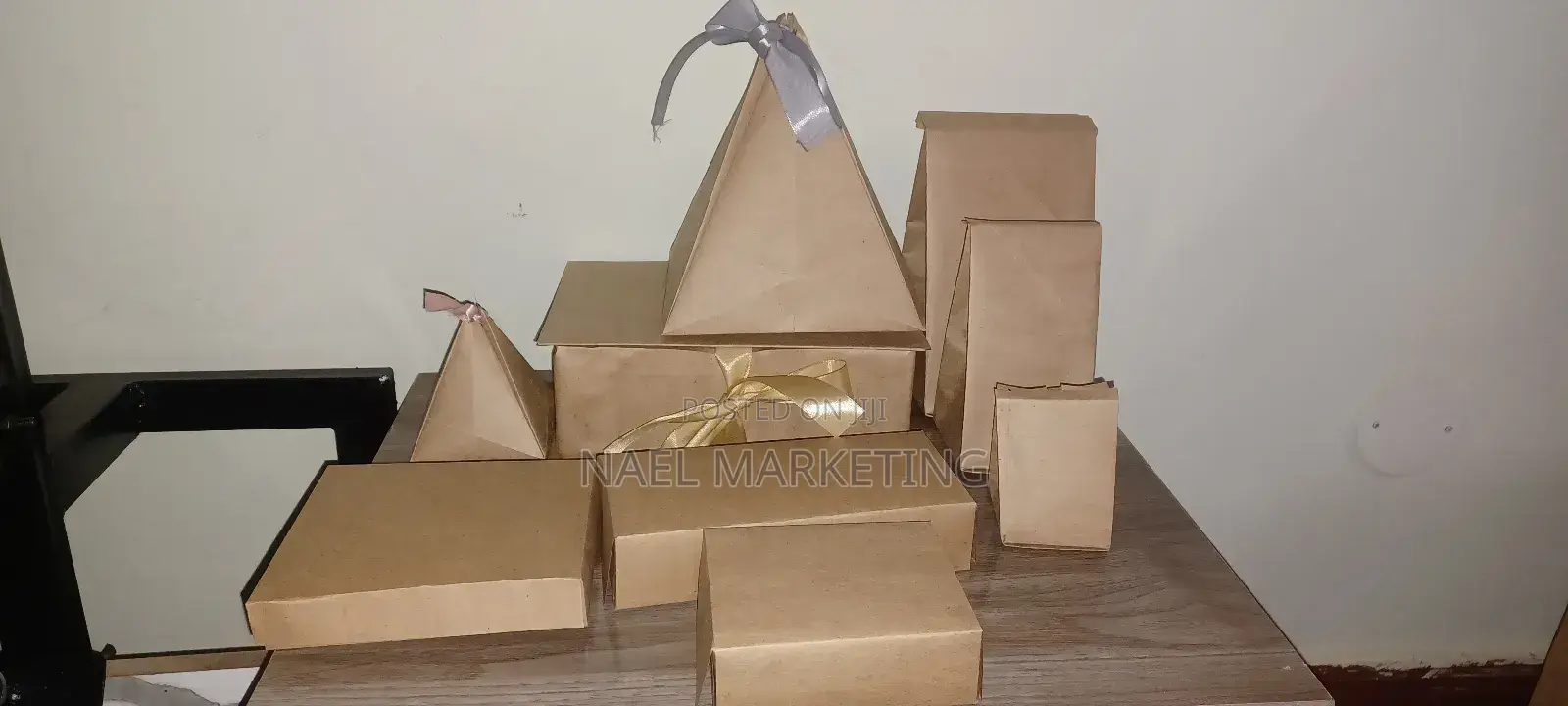 የስጦታ መስጫ ቦክሶች (Gift Box)
