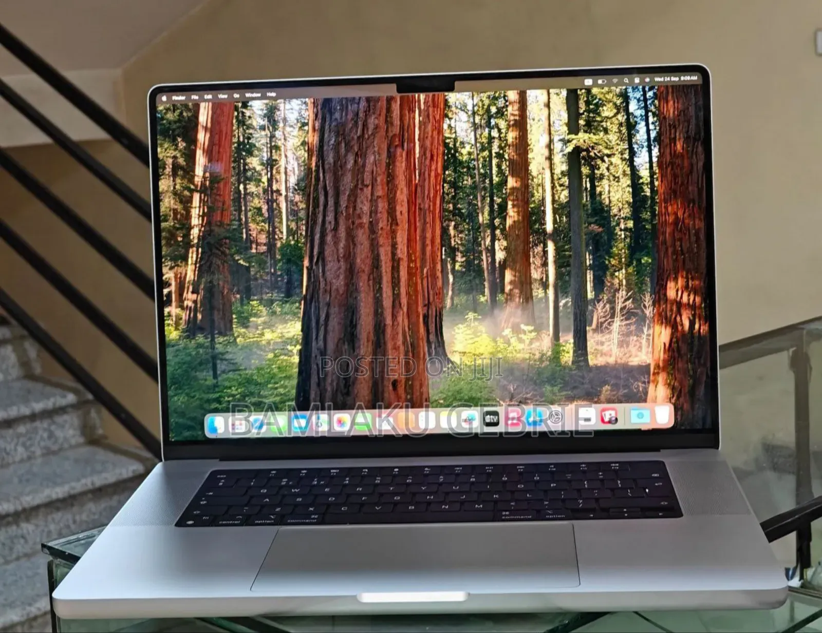 New Laptop Apple MacBook Pro M1 16GB Apple M1 Pro SSD 1T