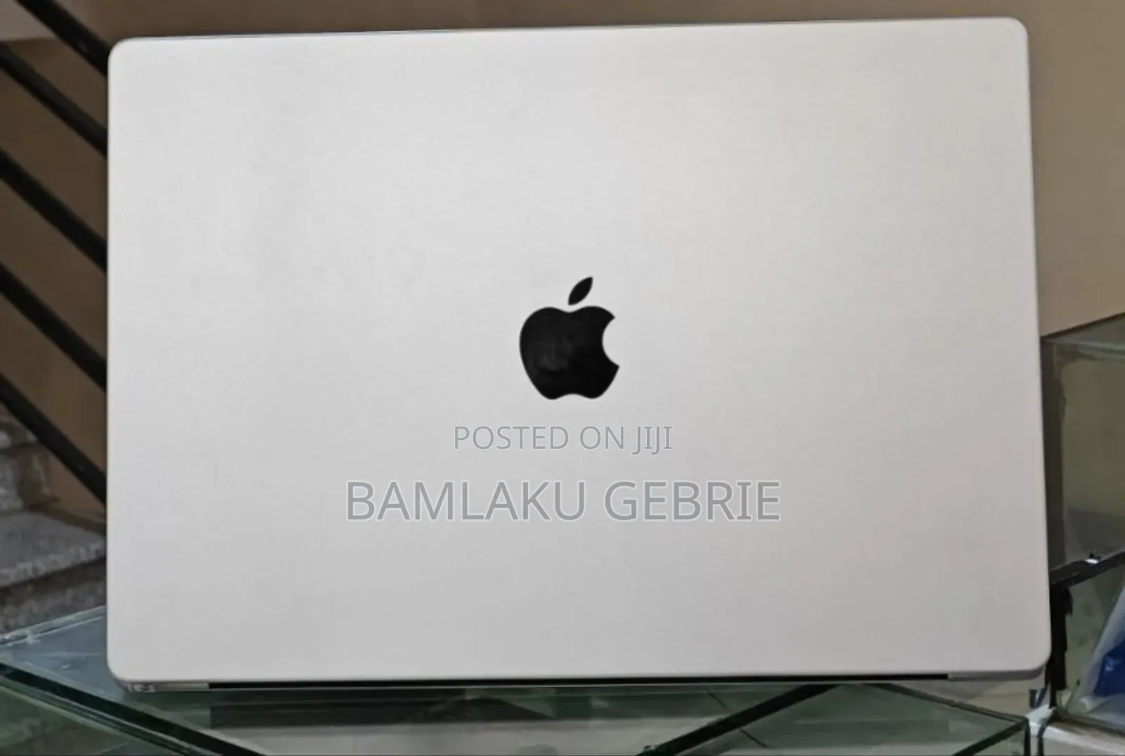 New Laptop Apple MacBook Pro M1 16GB Apple M1 Pro SSD 1T