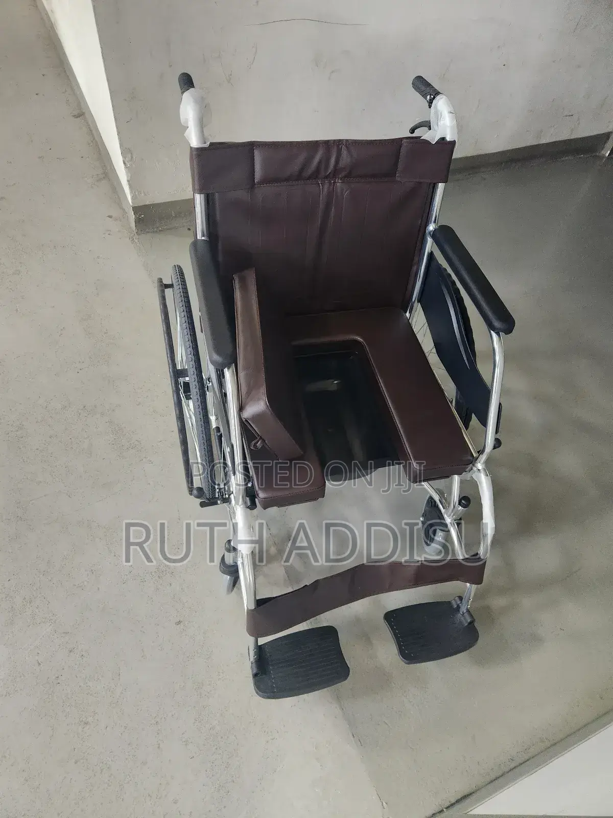 Commode Wheelchair奢侈wheelchair Heavy Dutility Wheelchair廟會wheelchair