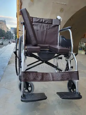 Wheelchair//Medical or Mobility Assistance. Product Type:Wheelchair.