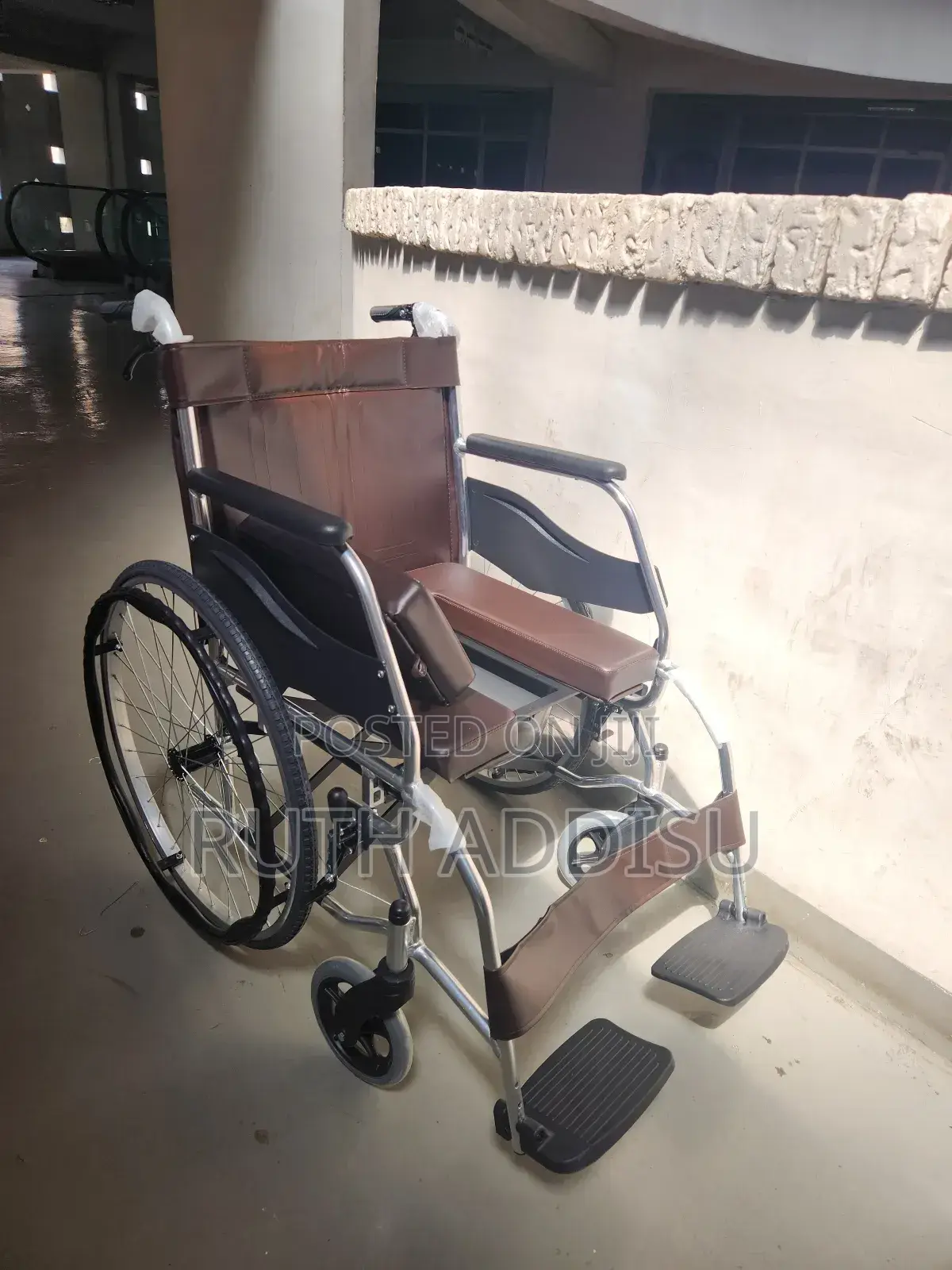 Wheelchair Remote Movement Aid Safe in Roads Cobblestones Whilchair