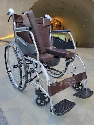 Wheelchair++Weight Capacity Upto 150kg糰二manual Brakes亀፱self Propelling