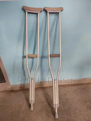 Photo - Axillary Bilateral Crutches痛哭crutches Medical Two Sided Crutches New