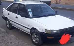 Toyota Corolla Hatchback 2019 White