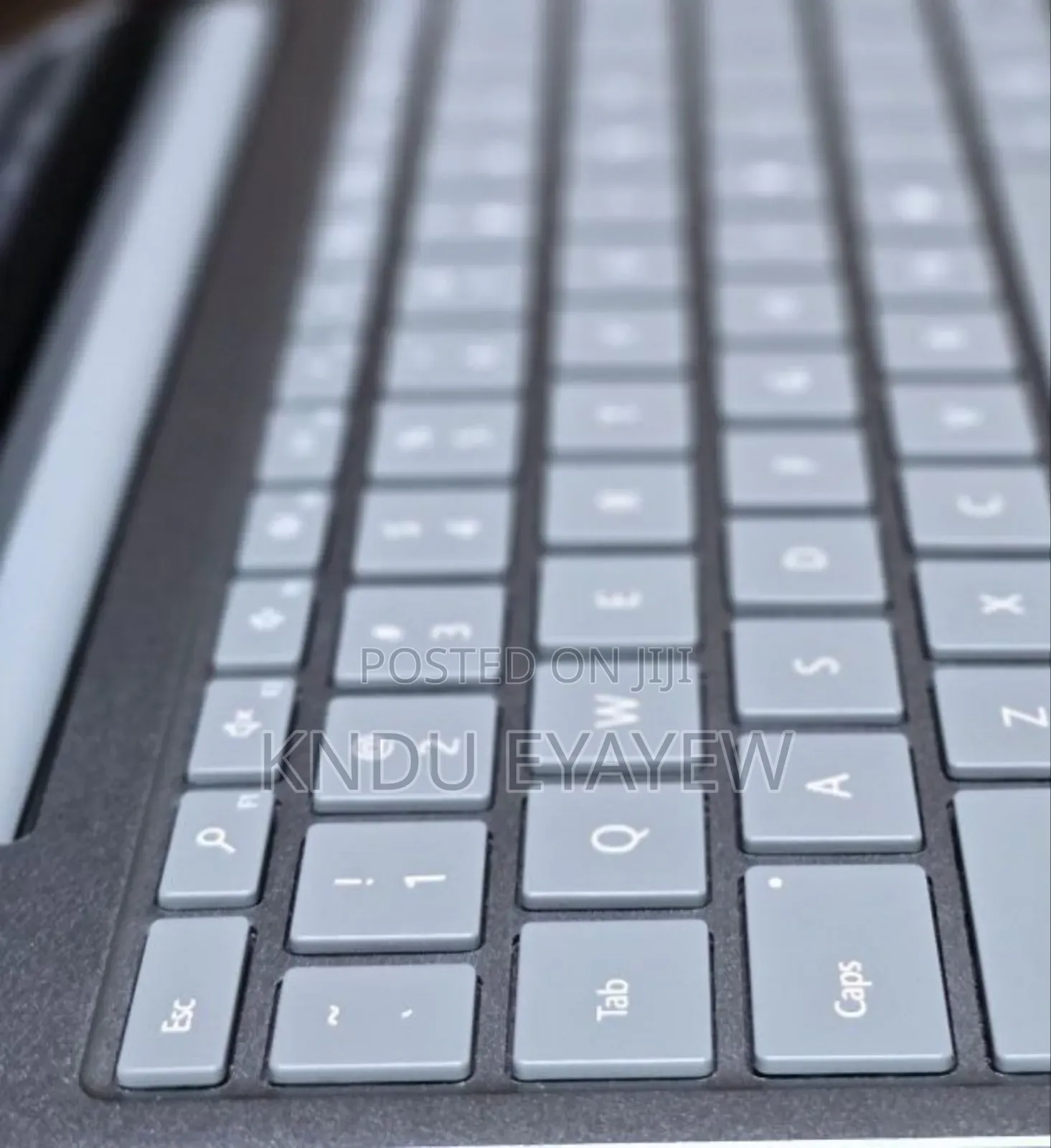 New Laptop Microsoft Surface 8GB Intel Core I5 SSD 512GB