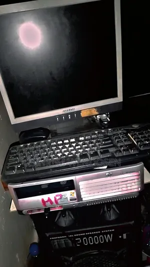 Hp Compaq Desktop 512gb/3.6 Gb Ram