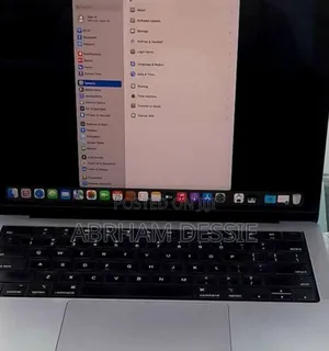 New Laptop Apple MacBook Pro M1 32GB Apple M1 Pro SSD 512GB