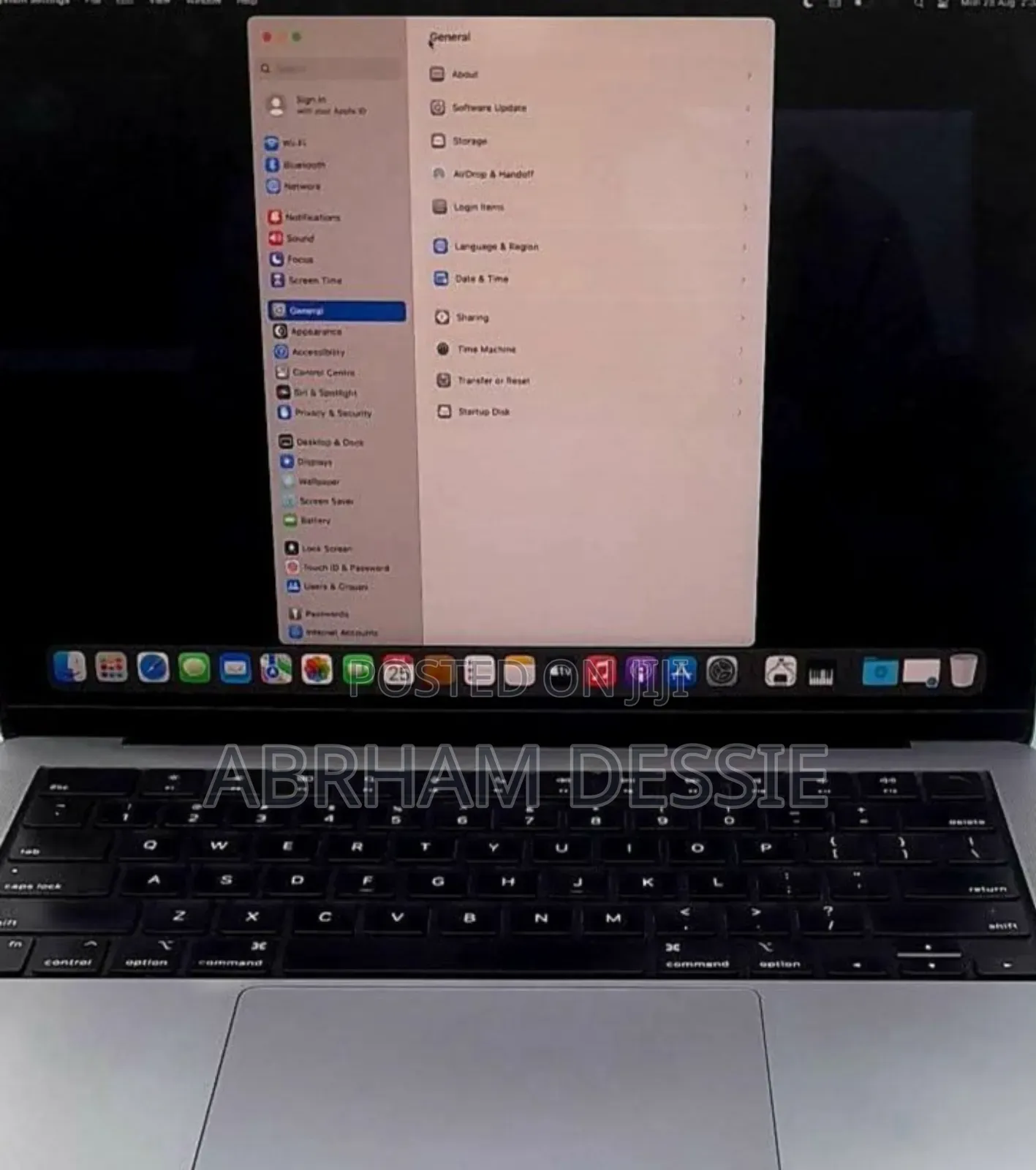 New Laptop Apple MacBook Pro M1 32GB Apple M1 Pro SSD 512GB
