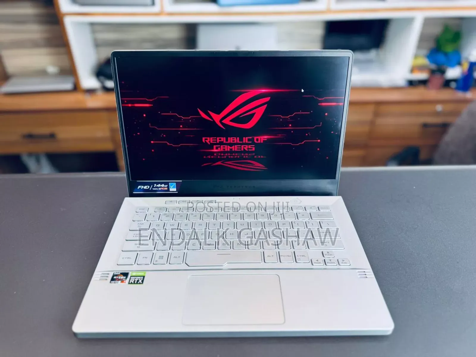 New Laptop Asus ROG Zephyrus G15 16GB AMD Ryzen 7 SSD 1T