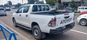 Toyota Hilux 2017 White