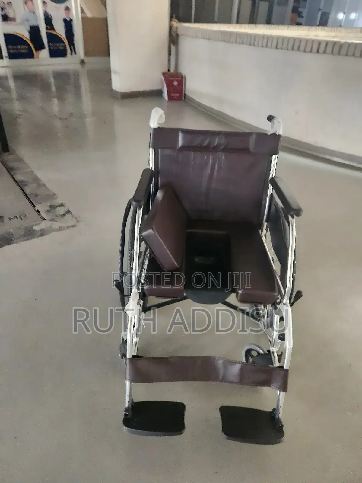 Wheelchair癲馬commode Wheelchair Medical Almunium Wheelchair延誤wheelchair