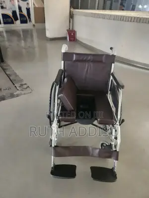 Wheelchair癲馬commode Wheelchair Medical Almunium Wheelchair延誤wheelchair