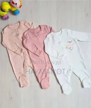 Photo - 3-Piece Newborn Baby Foot Wrapped Jumpsuit