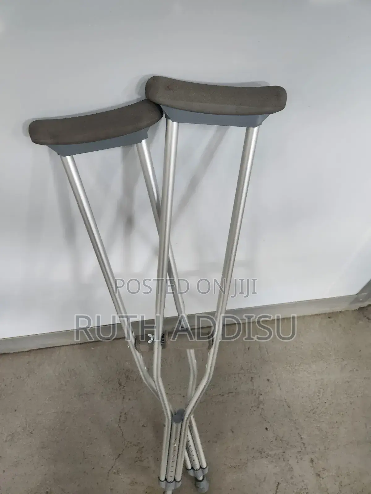 Axillary Bilateral Crutches奔波medical Almunium Crutches Almunium