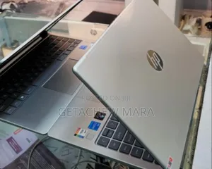 New Laptop HP Stream Notebook 16GB Intel Core I5 SSD 1T